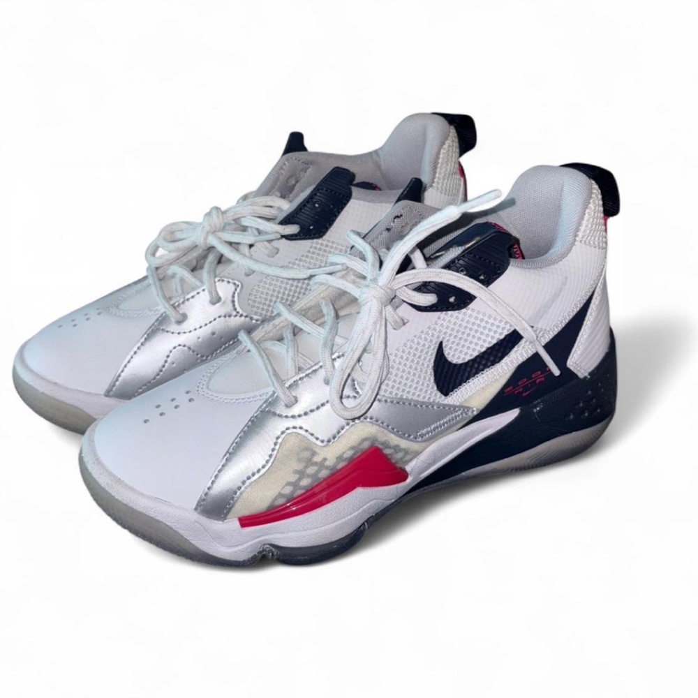 Nike Air Zoom White Navy Tennis Shoes